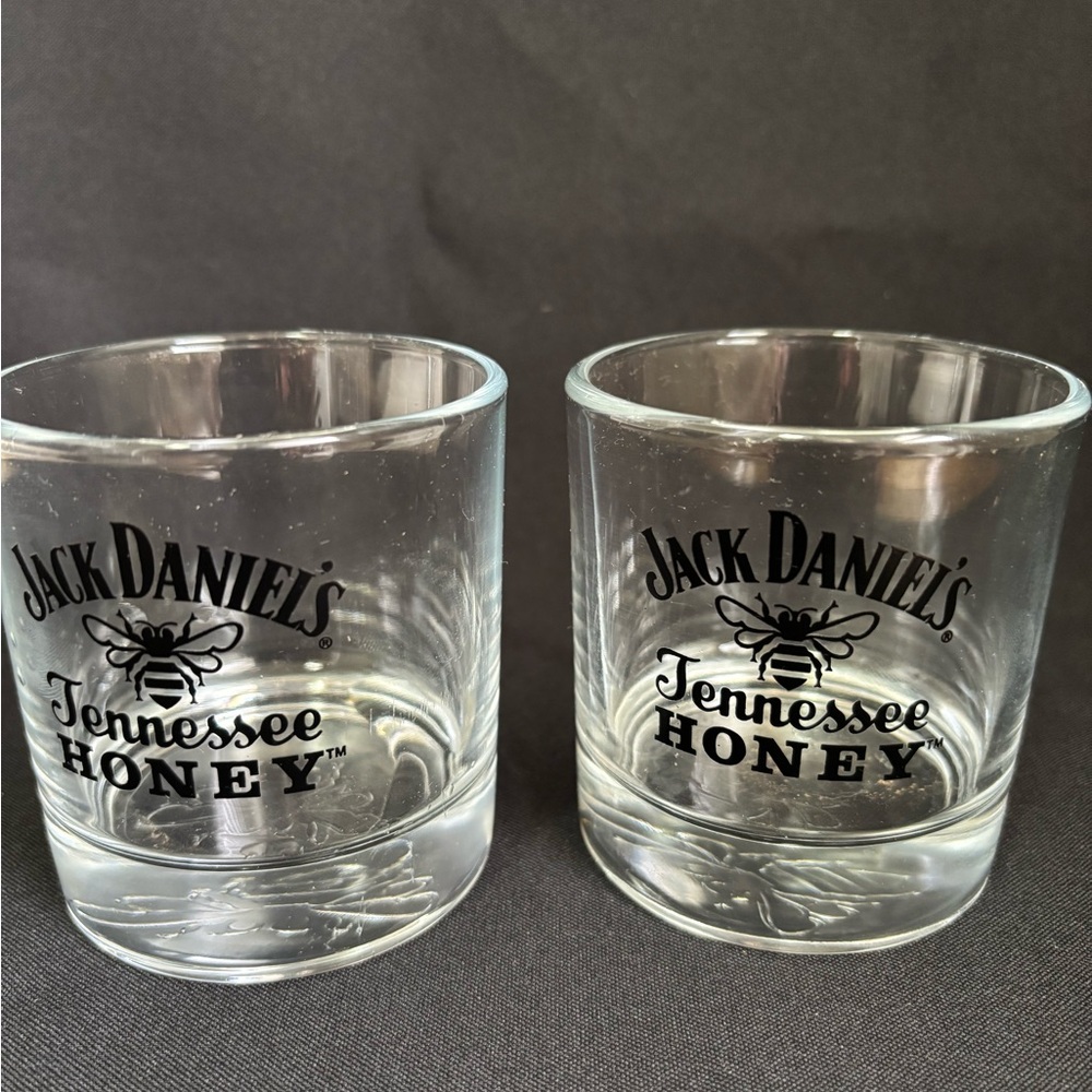 Pair Jack Daniels Tennessee Honey Whiskey Cocktail Glasses Special Edition Bee
